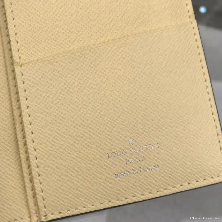 Official Brother Sam 19B570110 Bags LV 1013